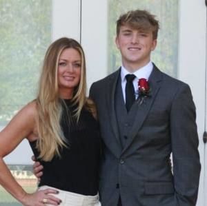 Meet your Posher, Hollye